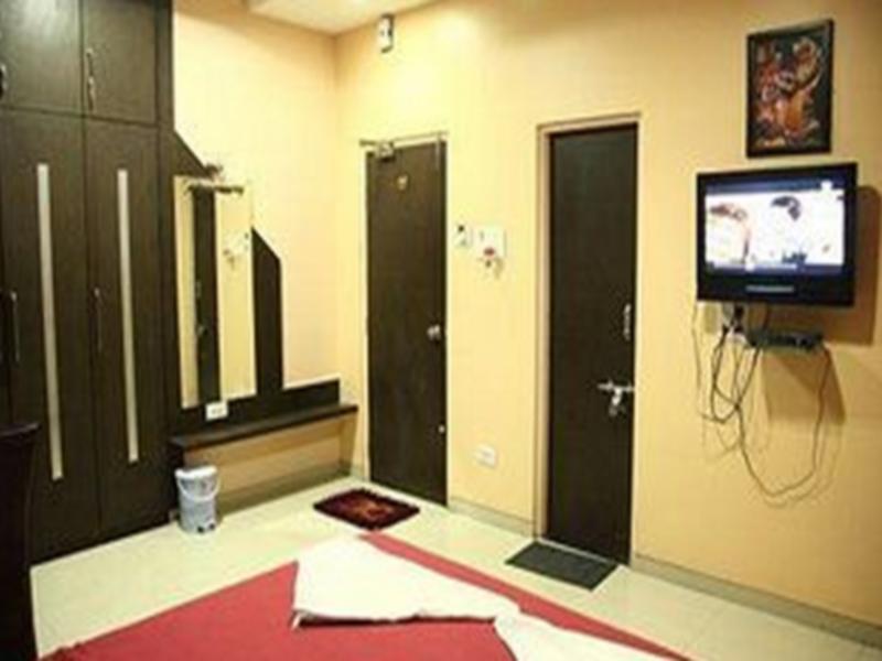 Oyo 11548 Hotel Mrunal Palace Aurangabad  Ngoại thất bức ảnh